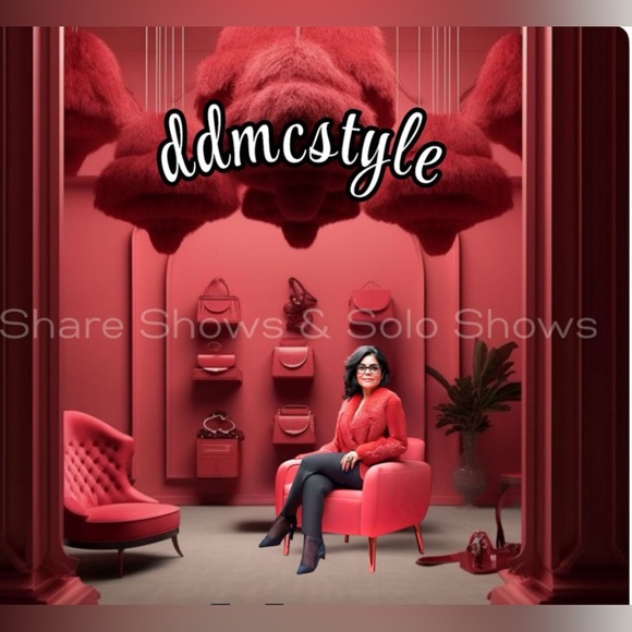 Handbags - We're LIVE Shared + Solo Shows

🧿 Bags | Jewelry |Collectibles